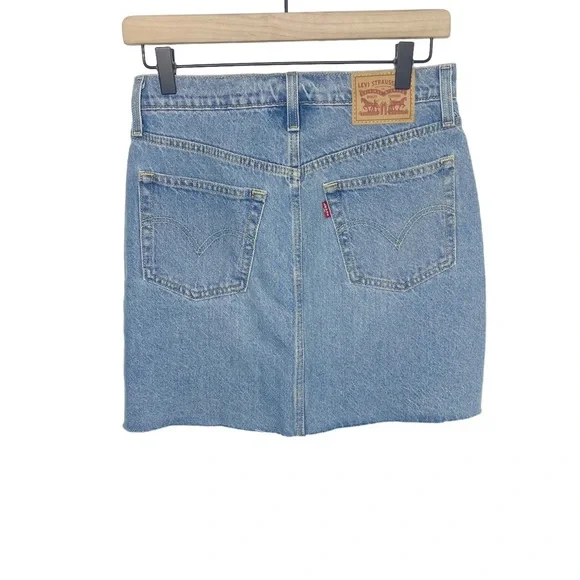 Levi’s denim skirt distressed size 26 - Picture 4 of 4